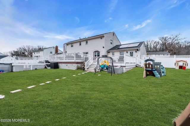 6 Morningside Drive, Old Bridge, NJ 08857