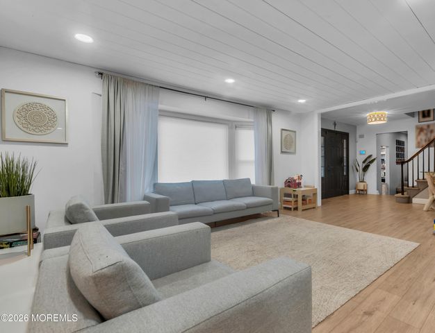 6 Morningside Drive, Old Bridge, NJ 08857