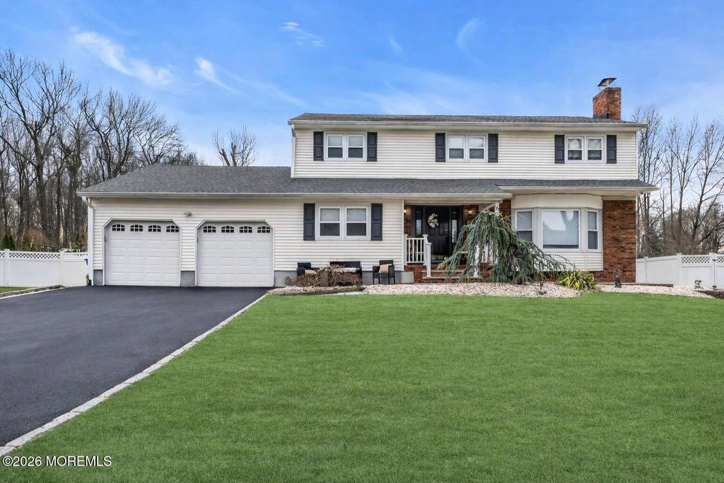 6 Morningside Drive, Old Bridge, NJ 08857