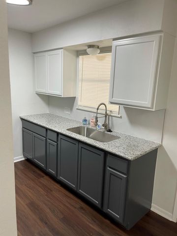 221 Rochelle, Richmond, TX 77469