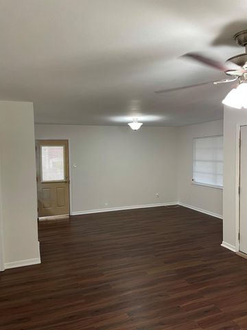 221 Rochelle, Richmond, TX 77469