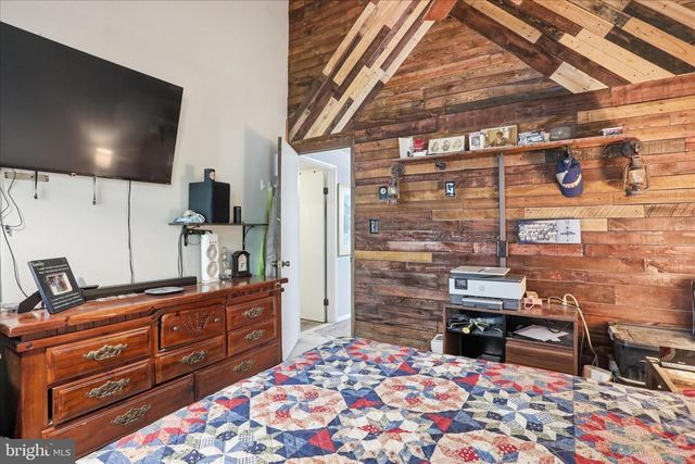 337 BALD EAGLE TRL, Hedgesville, WV 25427