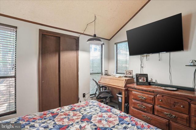 337 BALD EAGLE TRL, Hedgesville, WV 25427