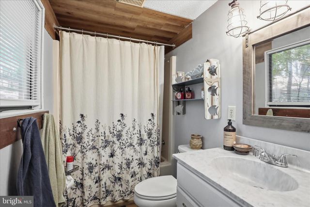 337 BALD EAGLE TRL, Hedgesville, WV 25427