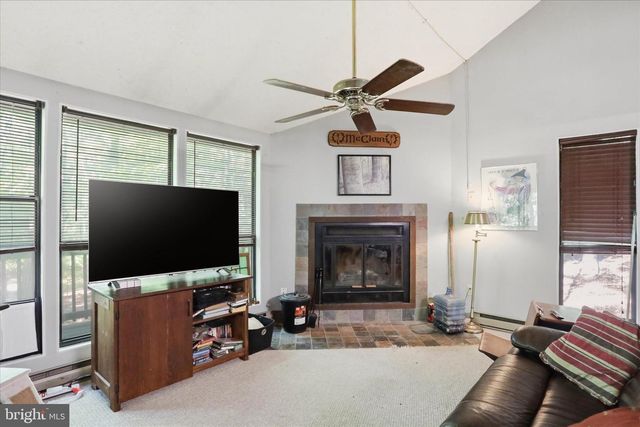 337 BALD EAGLE TRL, Hedgesville, WV 25427
