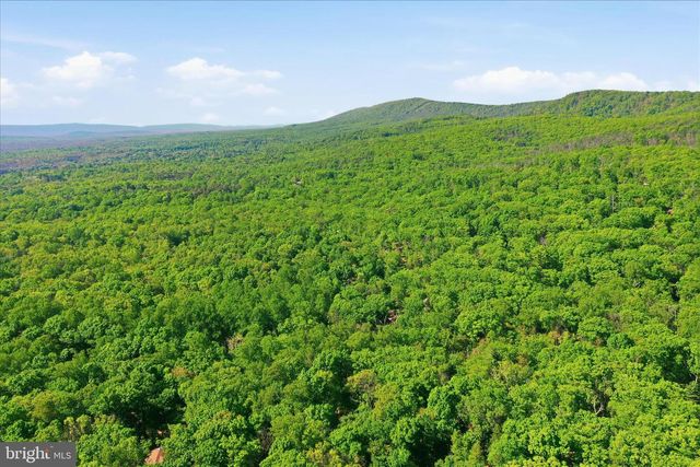 337 BALD EAGLE TRL, Hedgesville, WV 25427