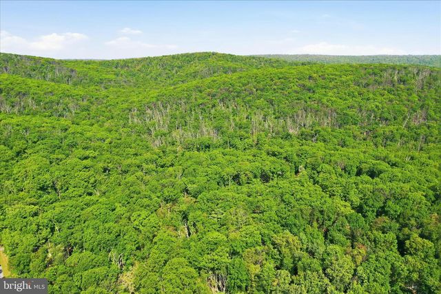 337 BALD EAGLE TRL, Hedgesville, WV 25427