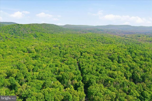 337 BALD EAGLE TRL, Hedgesville, WV 25427