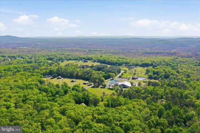 337 BALD EAGLE TRL, Hedgesville, WV 25427