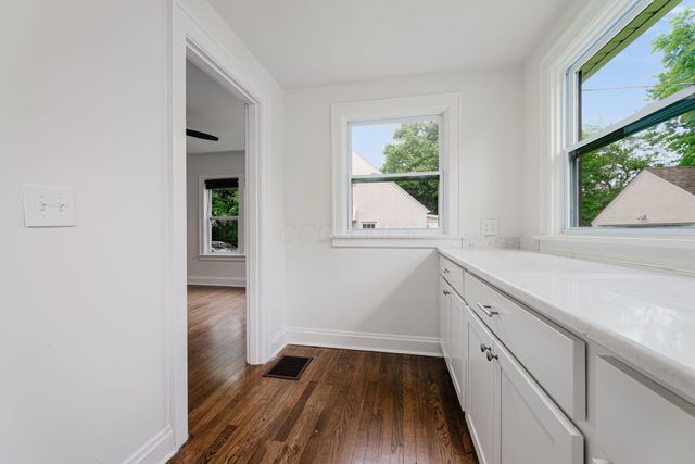 72 Garden Road, Columbus, OH 43214