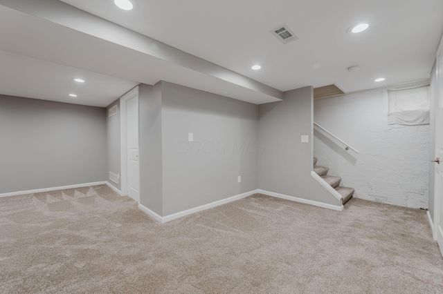 72 Garden Road, Columbus, OH 43214