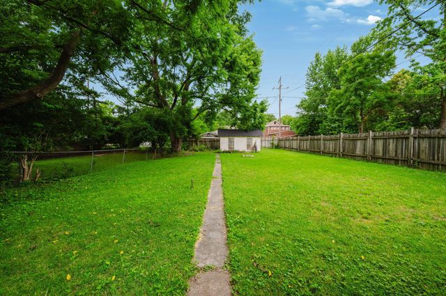 72 Garden Road, Columbus, OH 43214