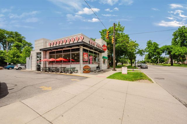 72 Garden Road, Columbus, OH 43214