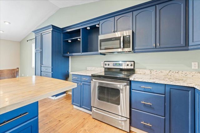911 SHELLINGER STREET, North Pole, AK 99705