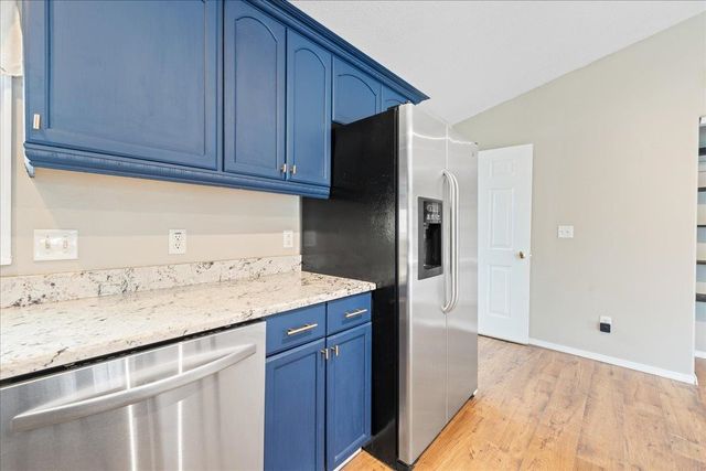 911 SHELLINGER STREET, North Pole, AK 99705