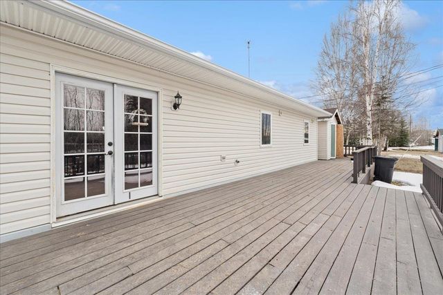 911 SHELLINGER STREET, North Pole, AK 99705