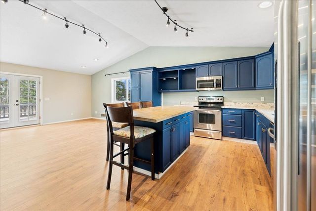 911 SHELLINGER STREET, North Pole, AK 99705