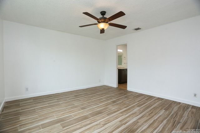7068 BEECH TRAIL DR, San Antonio, TX 78244