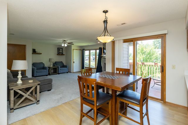 4625 84th Street C, Urbandale, IA 50322
