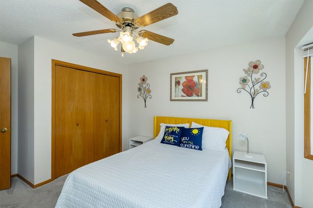 4625 84th Street C, Urbandale, IA 50322