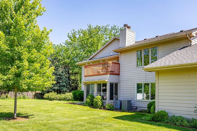 4625 84th Street C, Urbandale, IA 50322