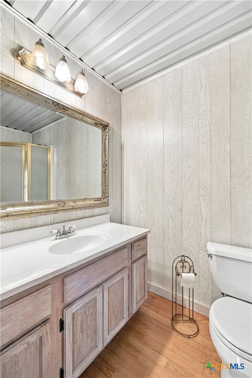 Image 28 of property listing at 240 E Frontage Road, Victoria, TX 77905