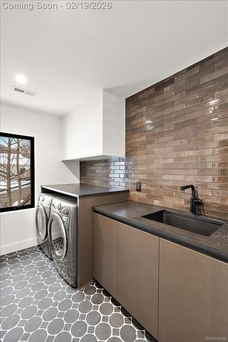 1798 Webster Street, Birmingham, MI 48009