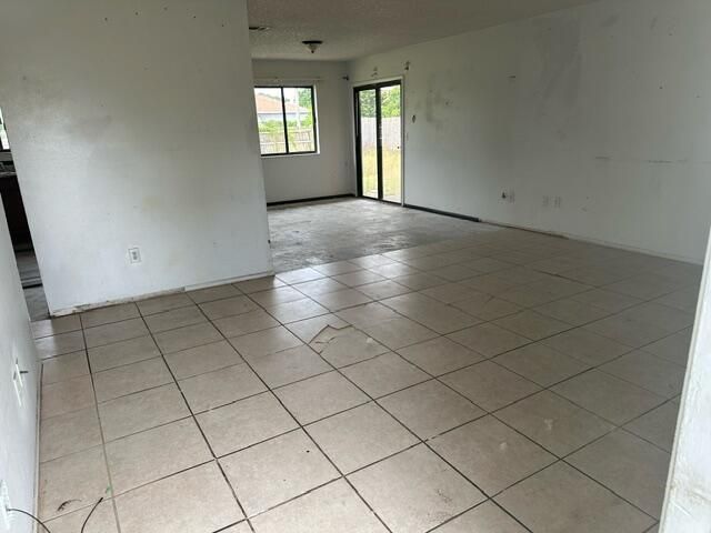 514 Justine Avenue NW, Palm Bay, FL 32907