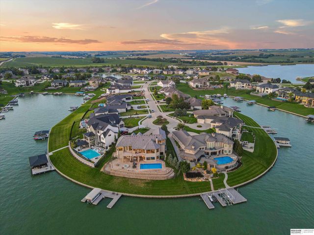 12502 N 178th Circle, Bennington, NE 68007