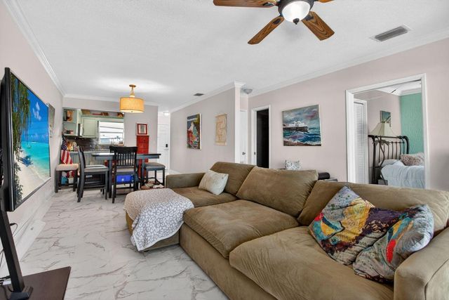 2311 NE 36th Street 2a, Lighthouse Point, FL 33064