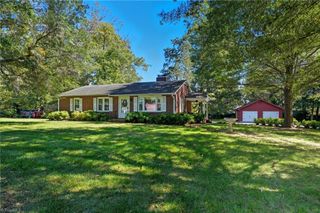 3137 Middlebrook Drive, Clemmons, NC 27012