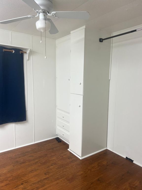 Image 10 of property listing at 7676 N Fresno Street # 2, Fresno, CA 93720