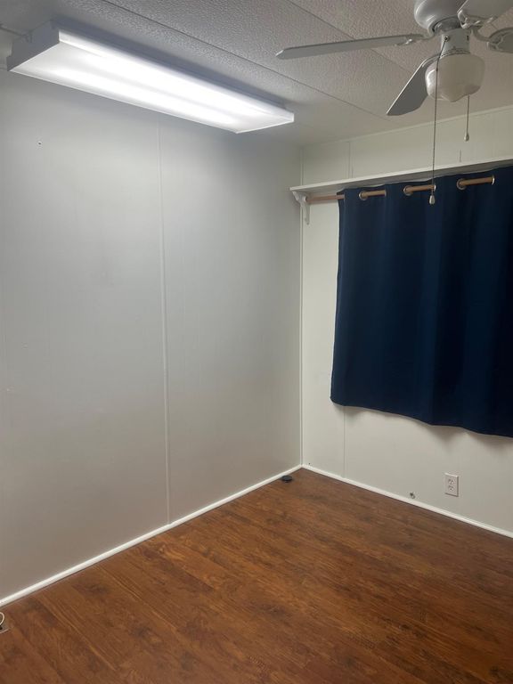 Image 9 of property listing at 7676 N Fresno Street # 2, Fresno, CA 93720