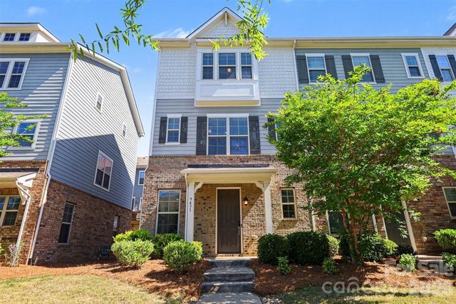 9431 Ainslie Downs Street, Charlotte, NC 28273