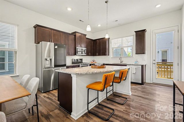 9431 Ainslie Downs Street, Charlotte, NC 28273