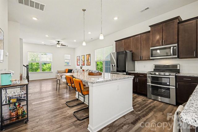 9431 Ainslie Downs Street, Charlotte, NC 28273