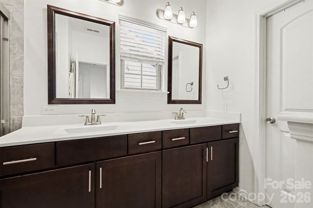 9431 Ainslie Downs Street, Charlotte, NC 28273