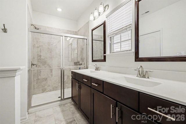 9431 Ainslie Downs Street, Charlotte, NC 28273
