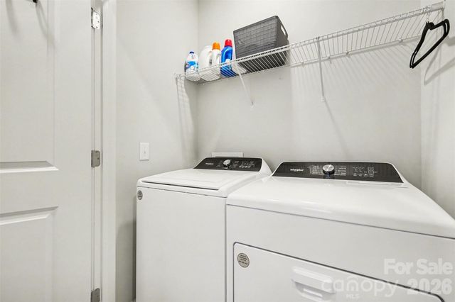 9431 Ainslie Downs Street, Charlotte, NC 28273