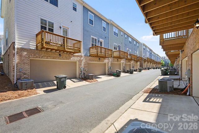 9431 Ainslie Downs Street, Charlotte, NC 28273