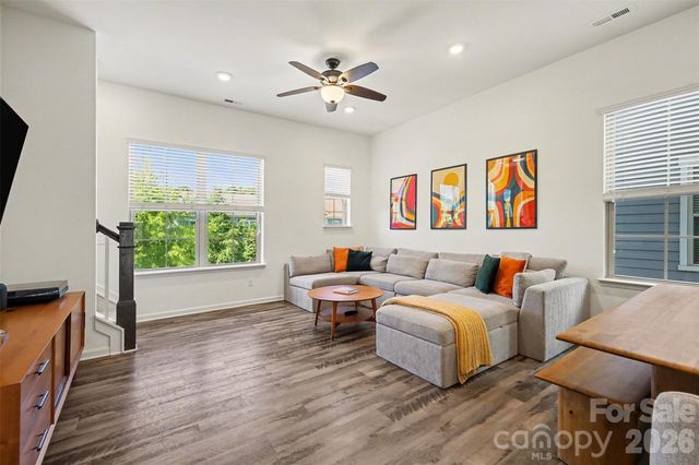 9431 Ainslie Downs Street, Charlotte, NC 28273
