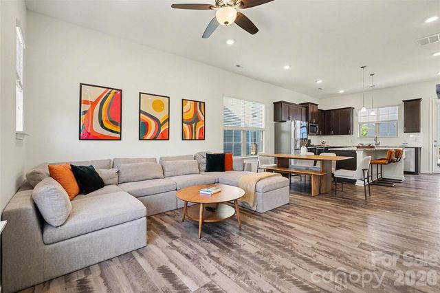 9431 Ainslie Downs Street, Charlotte, NC 28273