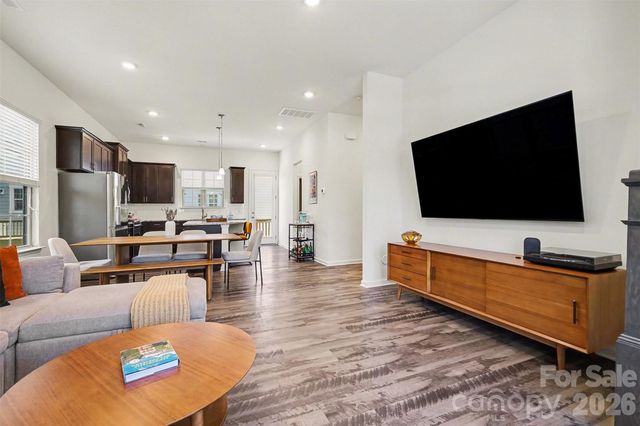 9431 Ainslie Downs Street, Charlotte, NC 28273