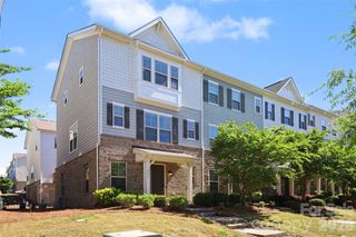 9431 Ainslie Downs Street, Charlotte, NC 28273