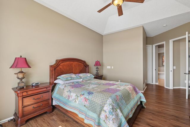 10100 Indigo Drive, Eden Prairie, MN 55347