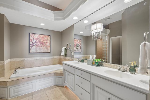10100 Indigo Drive, Eden Prairie, MN 55347