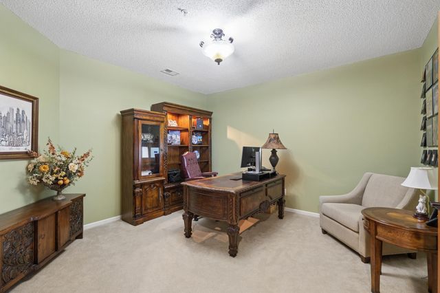 10100 Indigo Drive, Eden Prairie, MN 55347