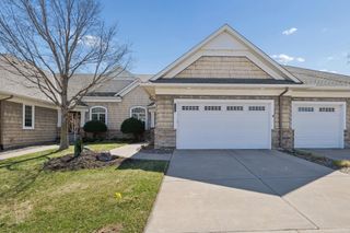 10100 Indigo Drive, Eden Prairie, MN 55347