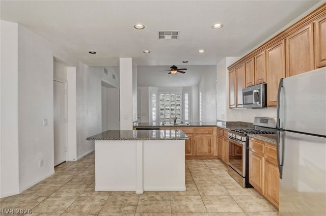 2847 Glistening Grove Avenue, Henderson, NV 89052