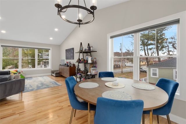 38 Overbrook Avenue, Warwick, RI 02889